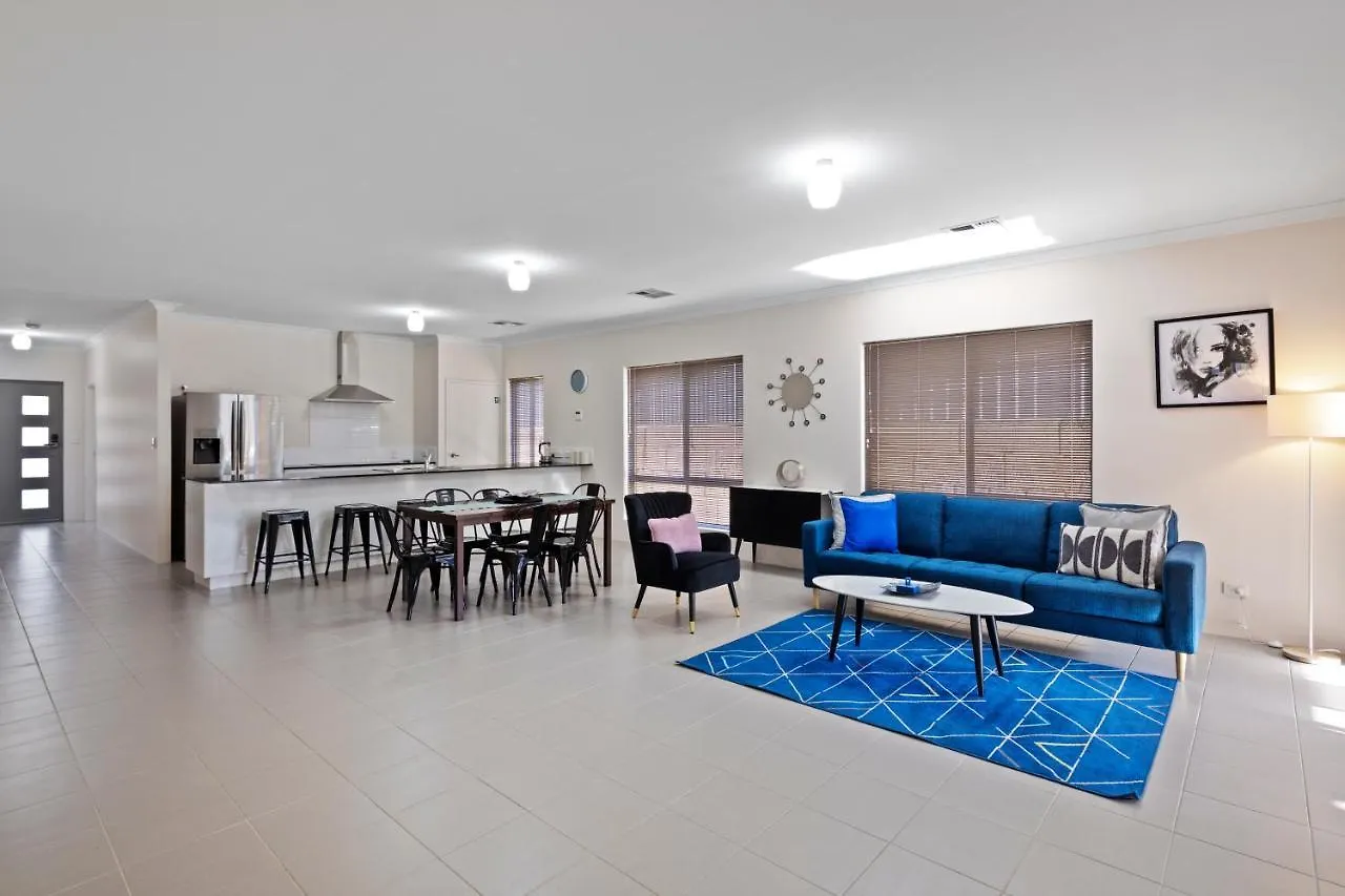 4 Comfy Spacious Family Home Perth 0*,  Australia